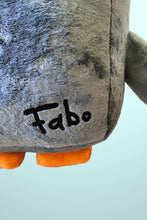 Lade das Bild in den Galerie-Viewer, Fabo Pinguin Plüschtier