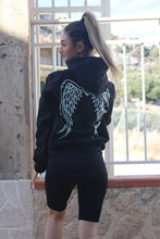 Lade das Bild in den Galerie-Viewer, BYOW Hoodie Black