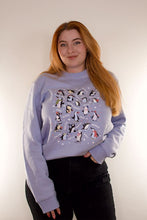 Lade das Bild in den Galerie-Viewer, Pinguin Sweater serene blue
